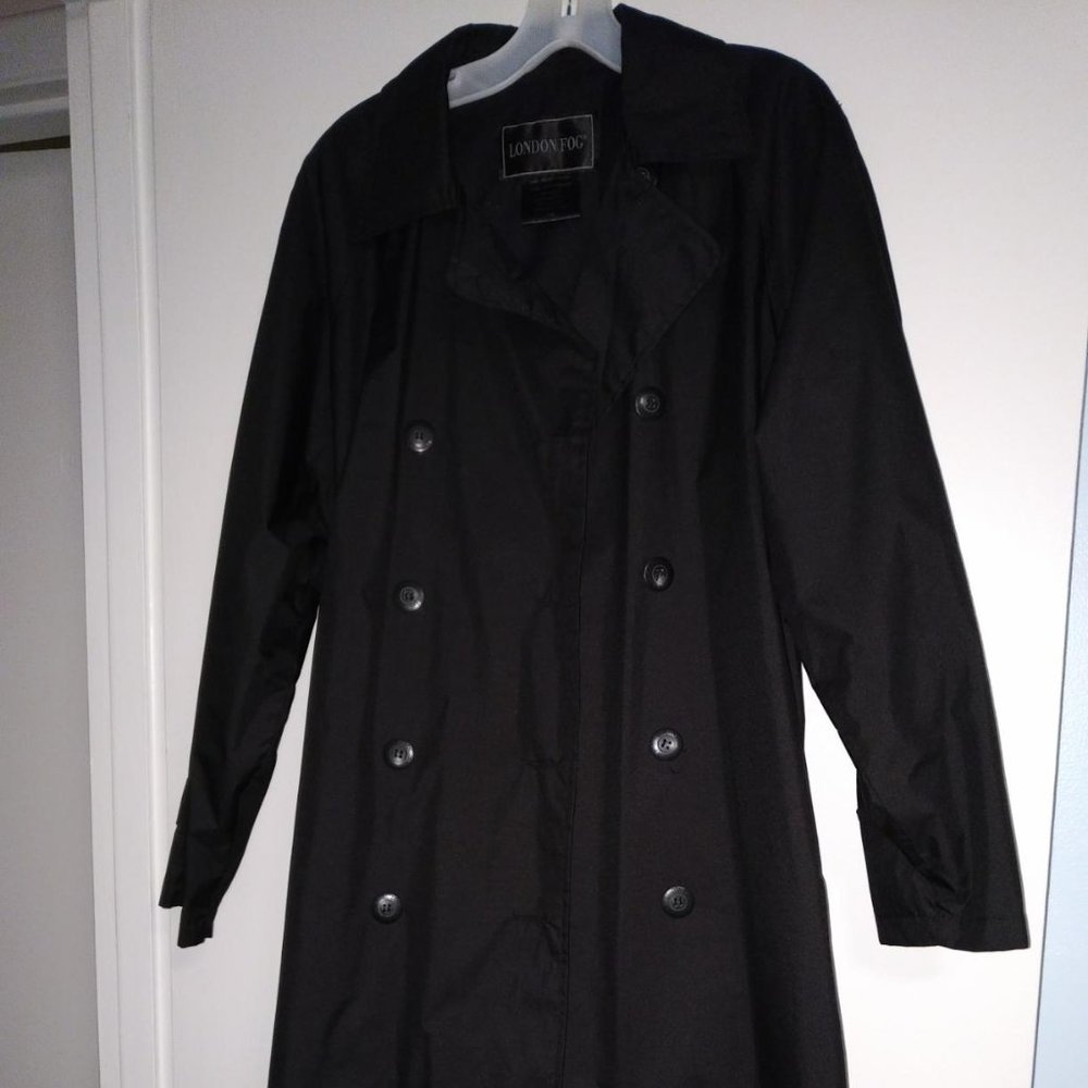 Women's rain jacket